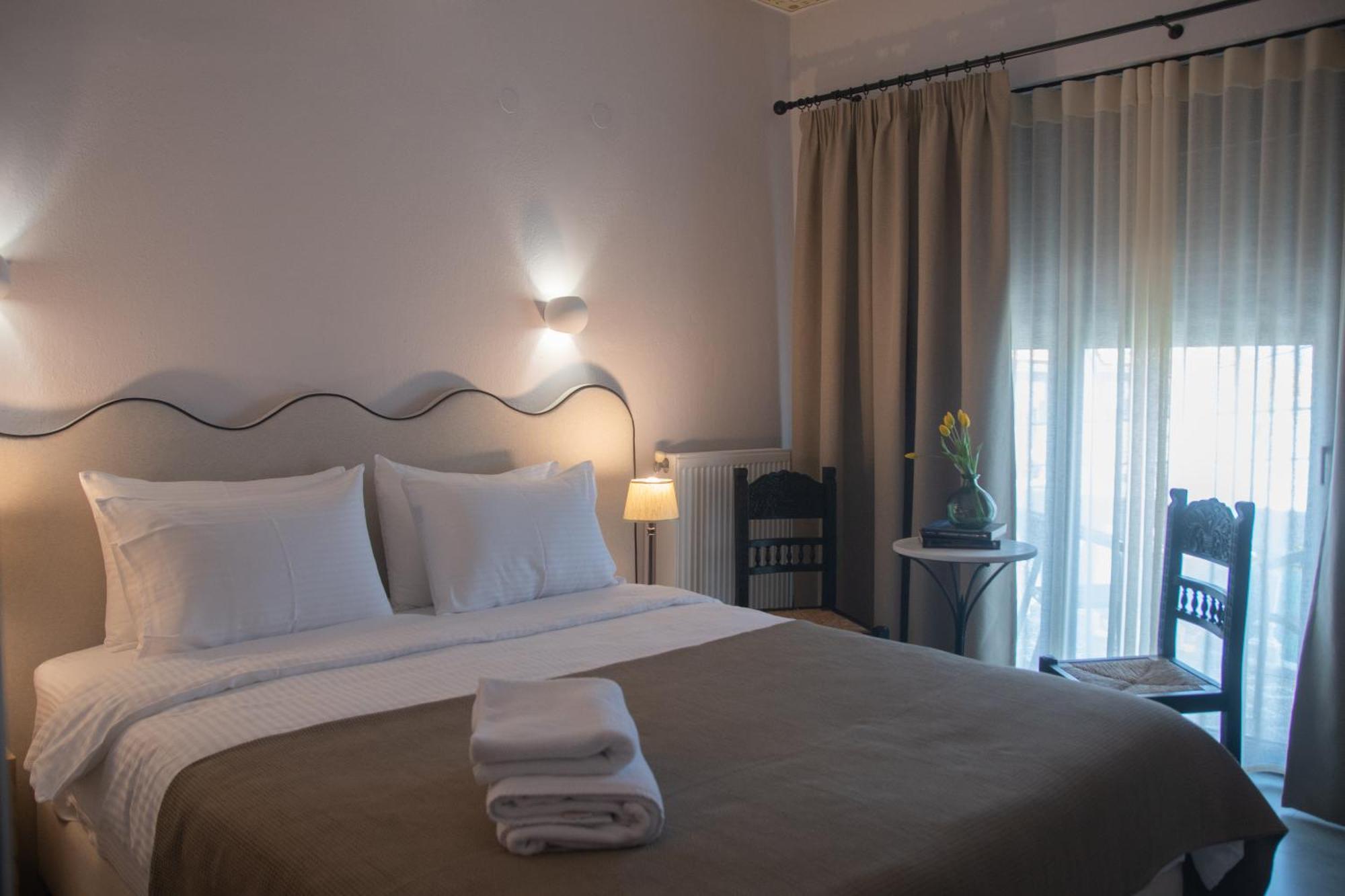 Acropolis Hotel ลีเมนาส ภายนอก รูปภาพ